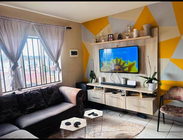 2 BEDROOM APARTMENT FOR SALE IN FLEURHOF